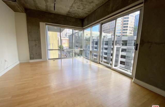 645 W 9th St photos photos