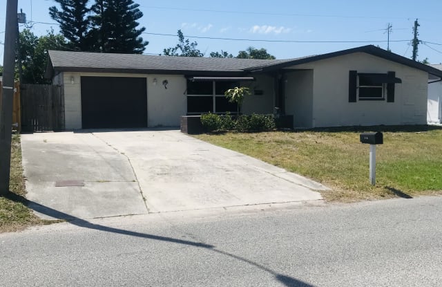3511 Wiltshire Drive - 3511 Wiltshire Drive, Beacon Square, FL 34691