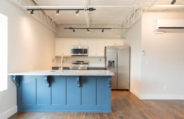 614 E Main Street Gallery 2