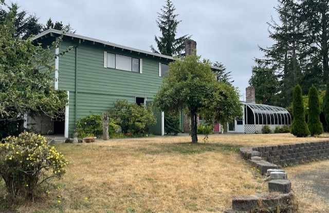 223 Woodhill Ave - 223 Woodhill Avenue, Cohassett Beach, WA 98595