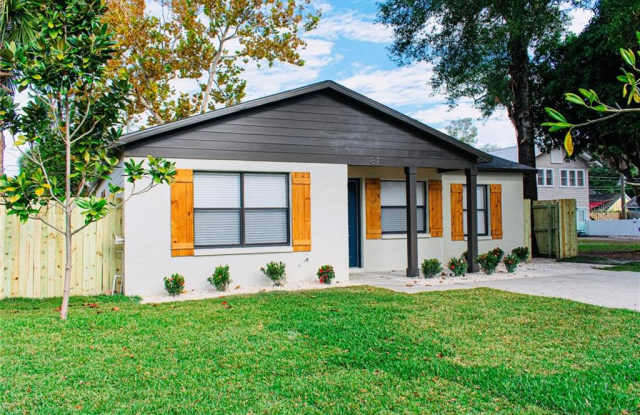 871 28TH AVENUE N - 871 28th Avenue North, St. Petersburg, FL 33704