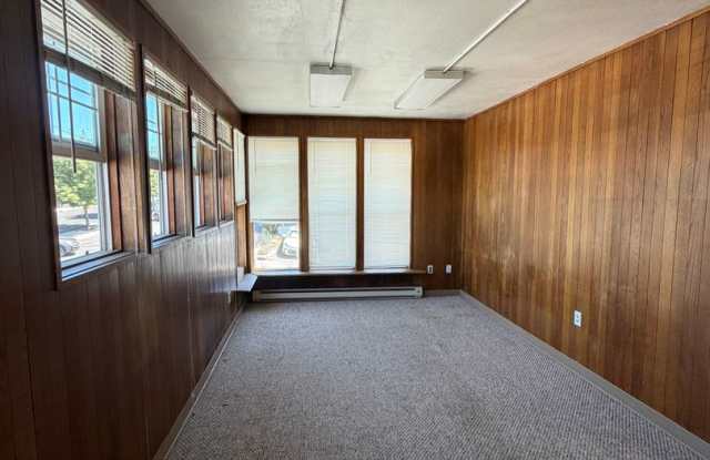Super Cool Downtown Apartment!2 Bedroom, 1 Bathroom Apartment with Secure Entrance photos photos