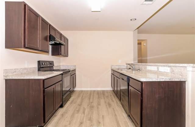 2017 Oakwood Forest Drive photos photos