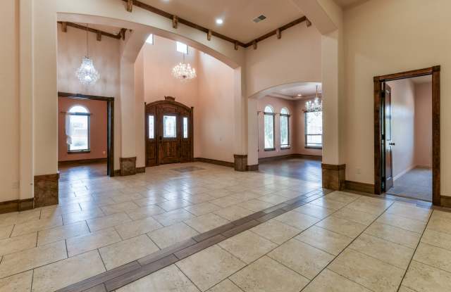 8024 Canoncito Drive Gallery 3