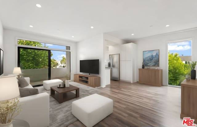 Upper Nomadic Santa Monica photos photos