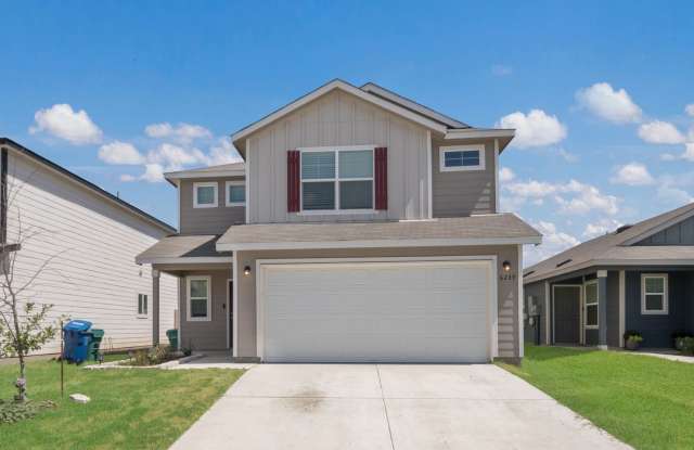 Spacious 4BR Home with Open Floor Plan & LVP Flooring photos photos Spacious 4BR Home with Open Floor Plan & LVP Flooring photos photos