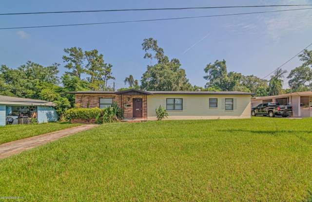 5839 CEDAR OAKS DR Gallery 2