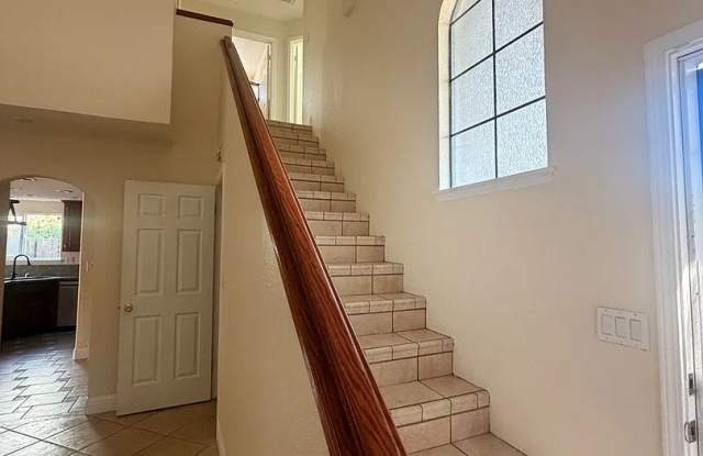 Flexible 3-Bedroom Home Near the University with Spacious Living & BBQ-Ready Backyard Gallery 3