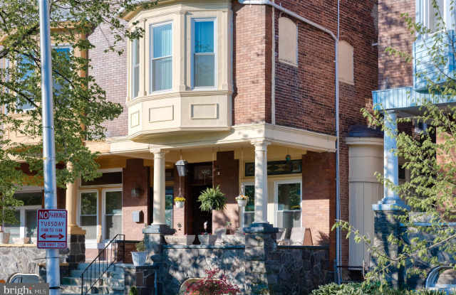 2234 LINDEN AVENUE Gallery 2