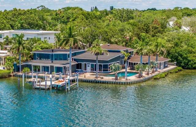 2785 BAYSIDE Drive S Gallery 3