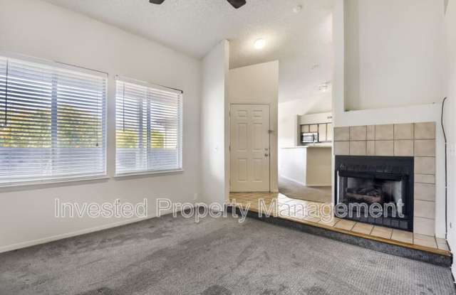 6001 S Yosemite St Gallery 3