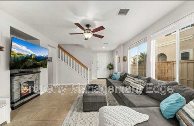 33555 Cedar Creek Ln Gallery 2