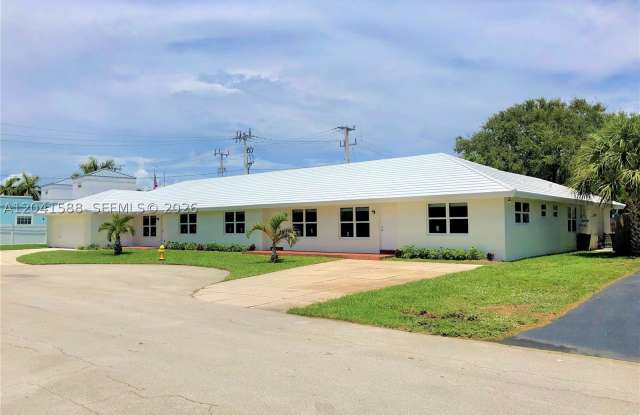 1940 NE 34th Ct - 1940 Northeast 34th Court, Lighthouse Point, FL 33064 1940 NE 34th Ct - 1940 Northeast 34th Court, Lighthouse Point, FL 33064