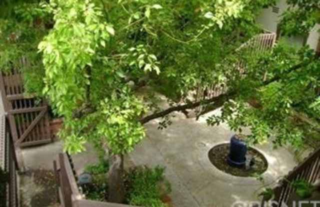 15457 Moorpark Avenue Gallery 3