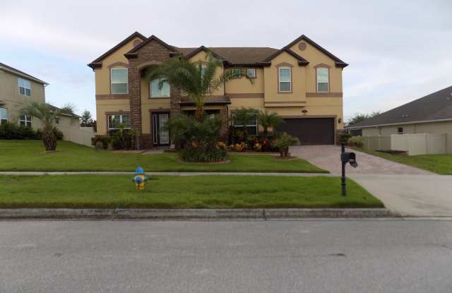 Gorgeous 5 bedrooms, 4 bath, 2 car garage single family home in Clermont photos photos