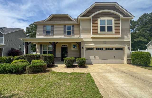Gorgeous 4 Bed 2.5 Bath Home in West Gate photos photos