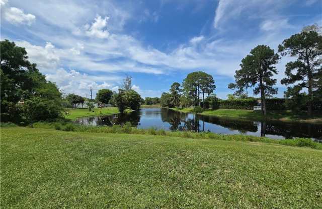 2648 Rockcrest Court Gallery 3