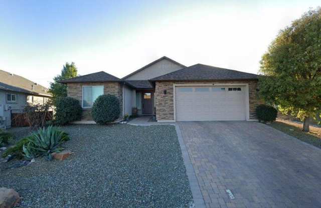 Home In The Vineyards 3 Bedroom 2 Bath Home - Contact Property Pros Property Management photos photos