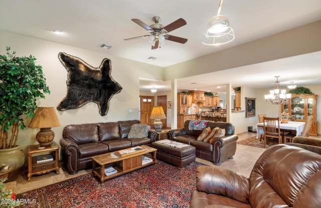 25409 N QUAIL HAVEN Drive Gallery 2