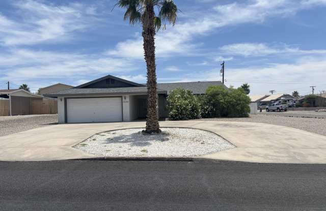 2130 Smoketree Ave N photos photos