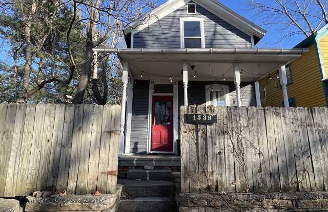 1539 Madison Avenue photos photos