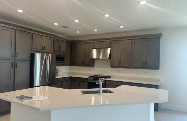 12292 SW Compass Point Drive Gallery 3