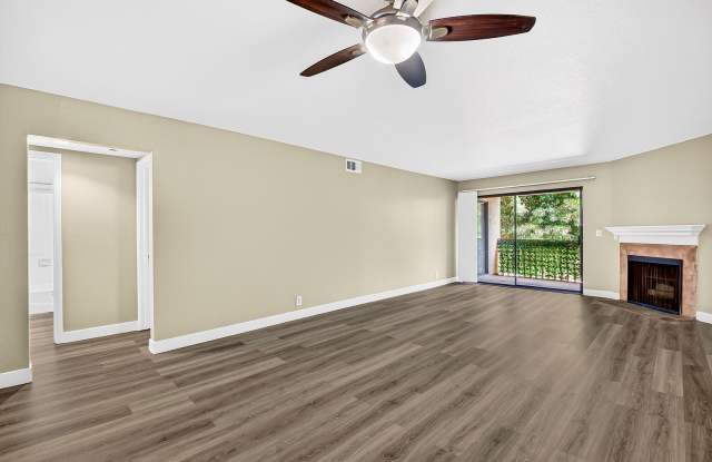 Stunning Updated 2BD/2BA Condo in Signal Hill AVAILABLE FOR IMMEDIATE MOVE IN - 2001 East 21st Street, Signal Hill, CA 90755