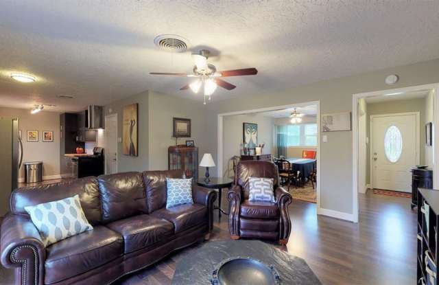 5731 Effingham Drive Gallery 4