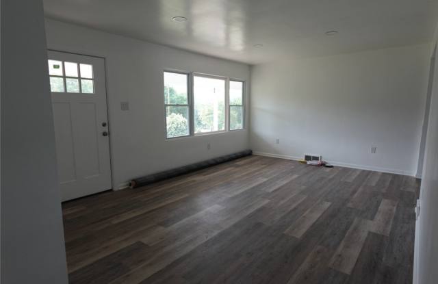 2870 Patterson Dr. Gallery 4