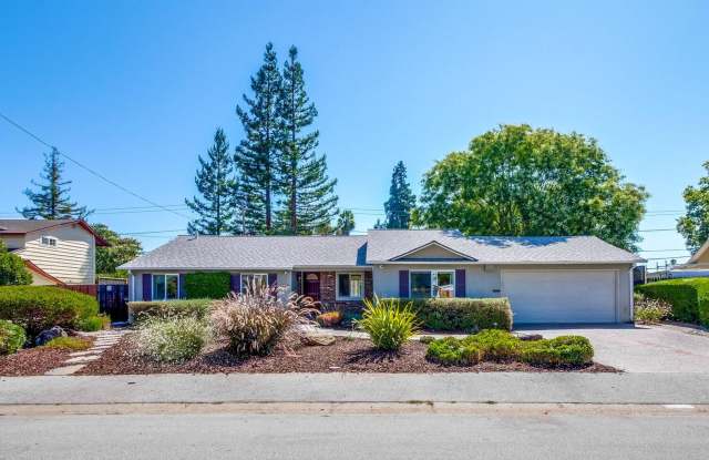 Beautiful 4 bedroom, 3 bath in desirable Cuesta neighborhood - 1549 Fordham Way, Mountain View, CA 94040