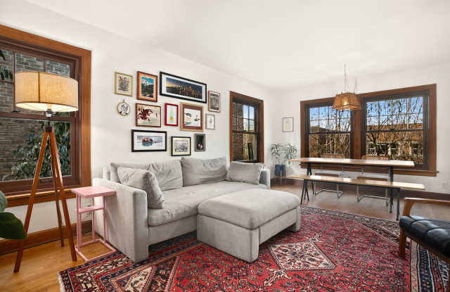 408 Bellevue Avenue East, Unit 302Unit 302 Gallery 4