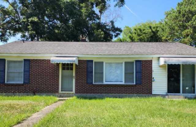 1518 Greenbay Drive Gallery 3