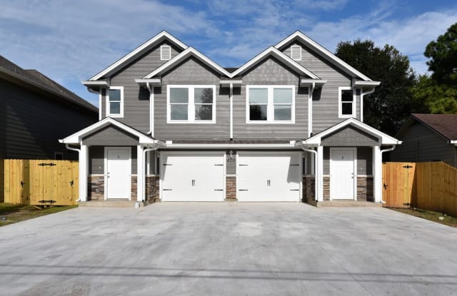 420 Atlanta Avenue - 420 Atlanta Avenue, Nederland, TX 77627