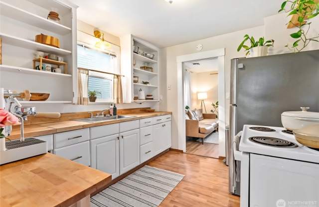 1508 Lakeway Drive photos photos