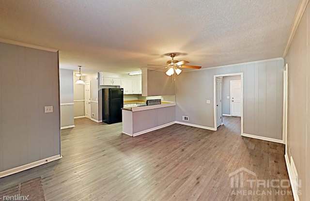 3213 Woodsen Circle Gallery 2