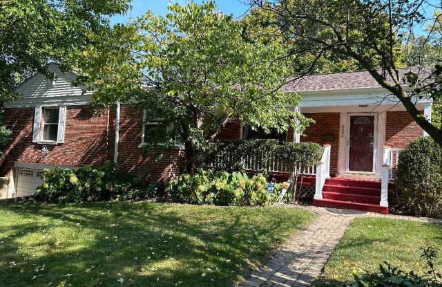 932 Harvard Lane - 932 Harvard Lane, Wilmette, IL 60091