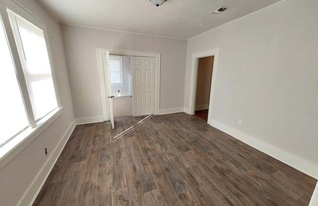 1500 Maple Street photos photos