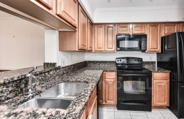 3312 Wyndham Cir - 3312 Wyndham Circle, Alexandria, VA 22302