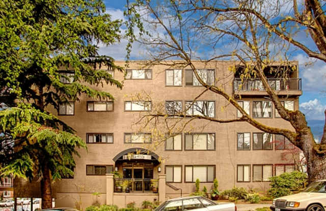 Currently available: Spacious and recently remodeled 1 bedroom with a large deck photos photos