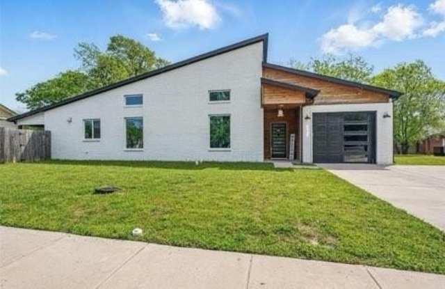 3901 Sayle Street photos photos