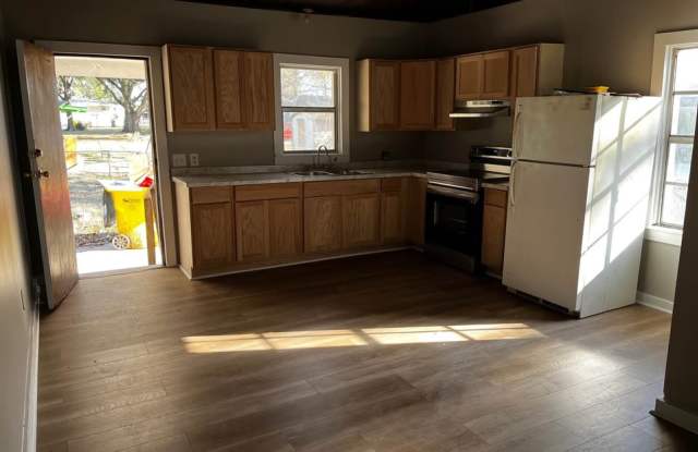 205 Theo St photos photos