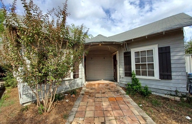 7 FRENCH CT - 7 French Court, San Antonio, TX 78212