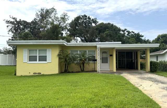 Adorable Beachside Bungalow photos photos