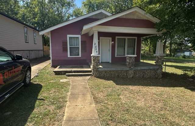 Cozy 2 Bedroom 1 Bathroom - Minutes to Downtown! photos photos