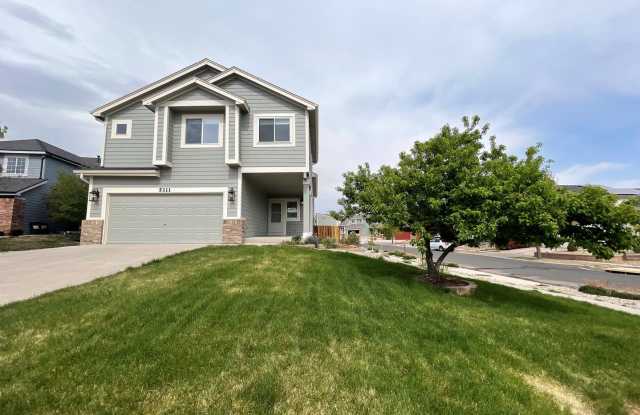 Stetson Hills Spacious Stunner! 4 bed, 3 bath, loft, and 3,100+sqft photos photos