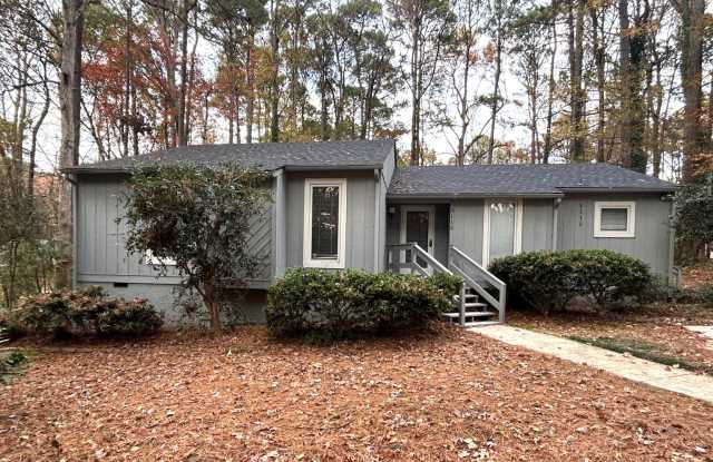 Free Rent Offer! Charming 3BD/2BA Ranch home in North Raleigh with fenced yard and quiet neighborhood! photos photos