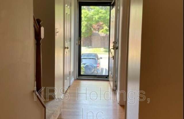 6268 Walkers Croft Way Gallery 2