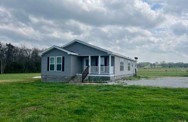 Beautiful 3Br 2Ba Mini Farm, Minutes Outside Shelbyville! Gallery 3