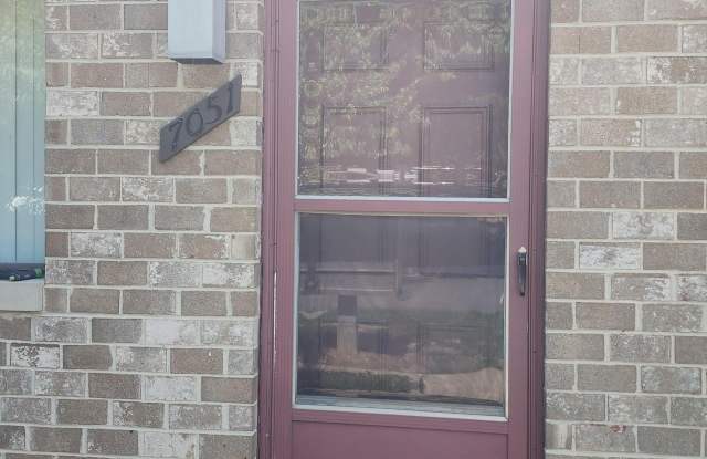 7051 KNIGHTHOOD LANE photos photos