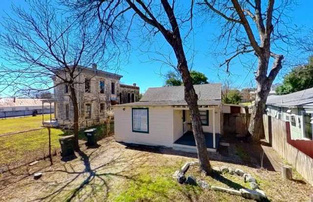 160 S Fredericksburg St photos photos